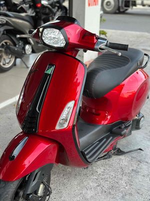 Piaggio Vespa 2022 - ảnh 1