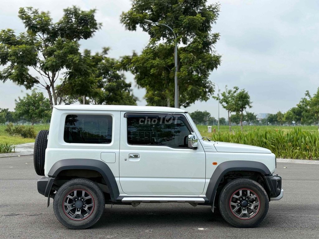 Suzuki Jimny 2023 - ảnh 5