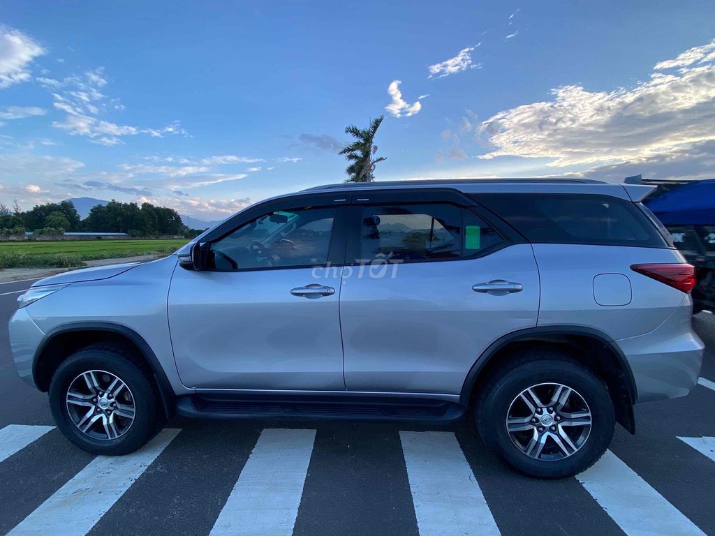 Toyota Fortuner 2019 - ảnh 1