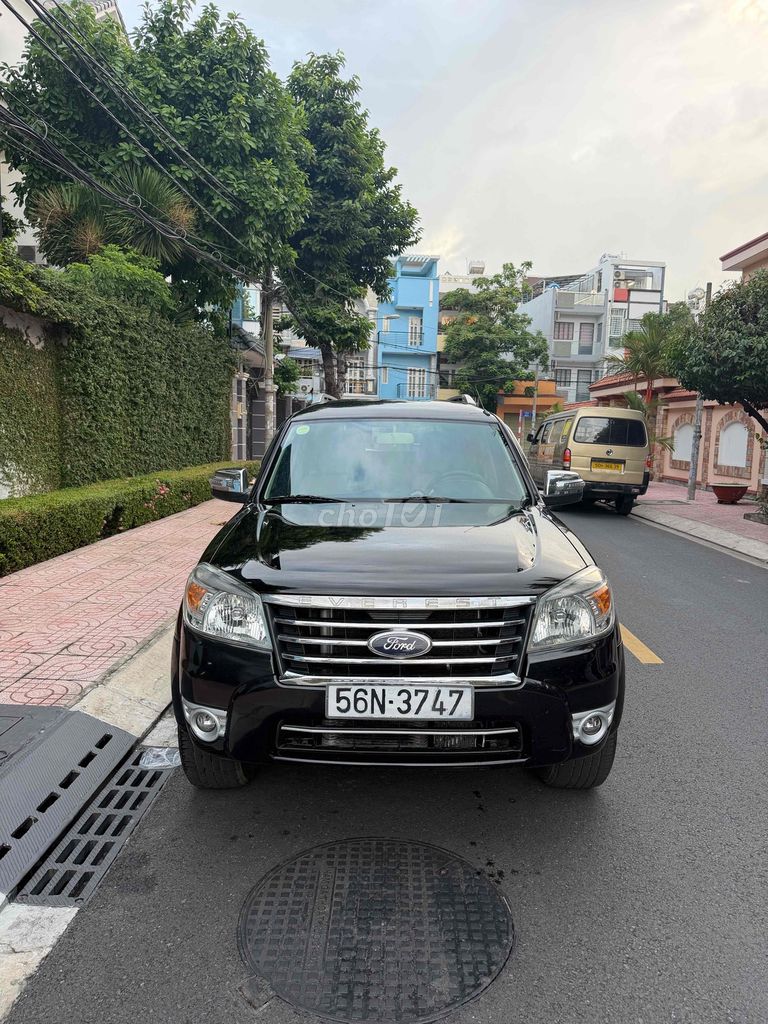 Ford Everest 2009 - ảnh 1