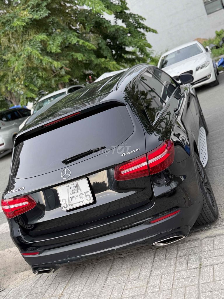 Mercedes-Benz 2019 - ảnh 3