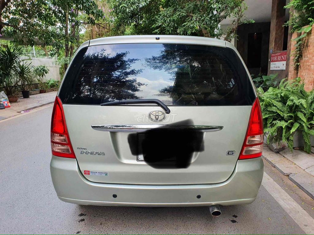 Toyota Innova - ảnh 5