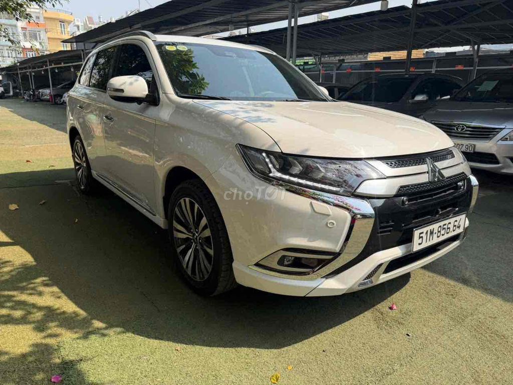 Mitsubishi Outlander 2022 - ảnh 2