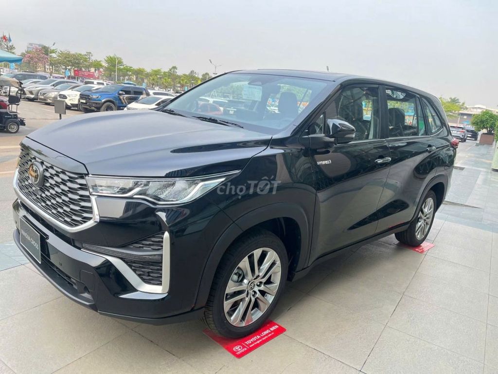 Toyota Innova Cross 2.0G CVT 2026 - ảnh 2