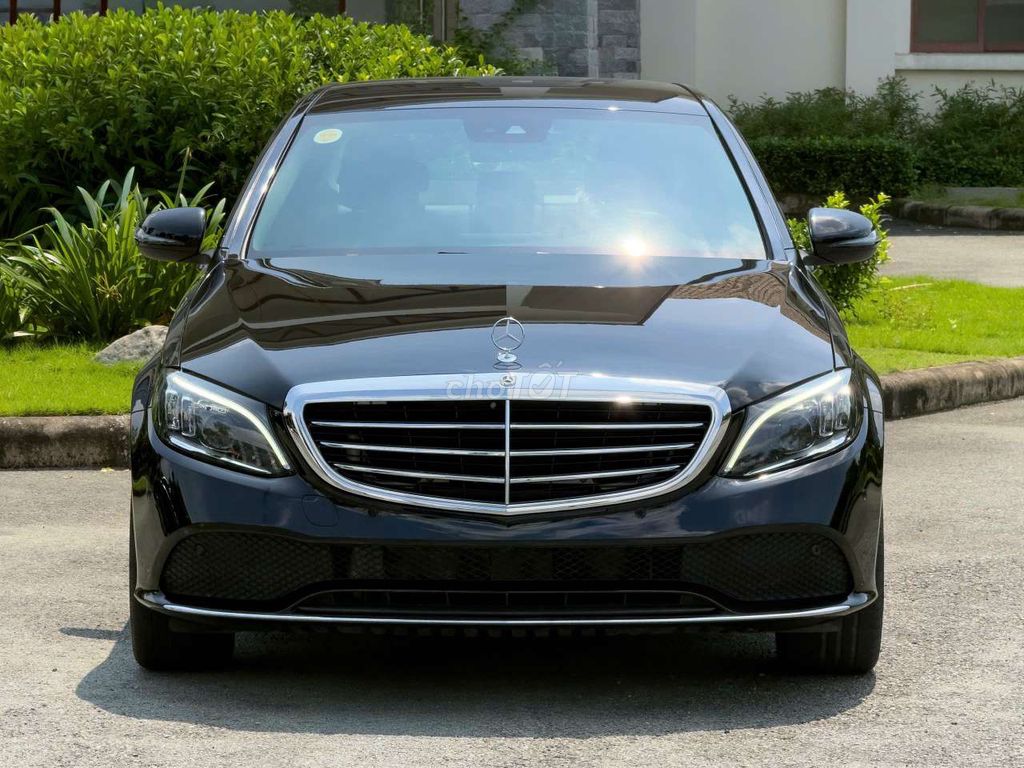 Mercedes-Benz 2020 - ảnh 1