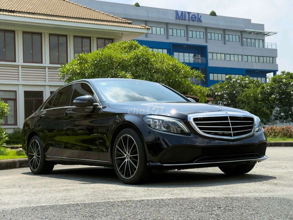 Mercedes-Benz 2020 - ảnh 2