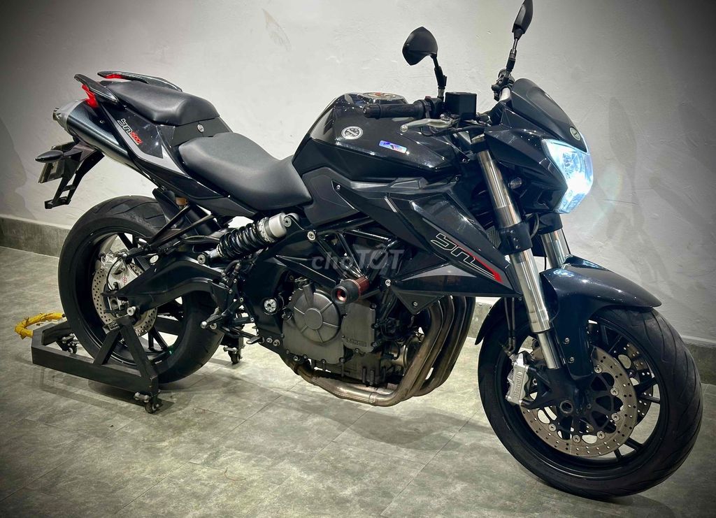 Benelli 2016 - ảnh 1