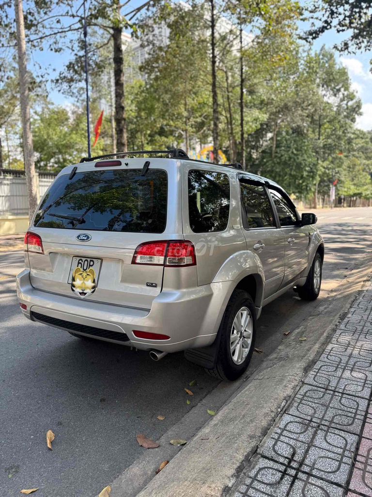 Ford Escape 2010 - ảnh 3