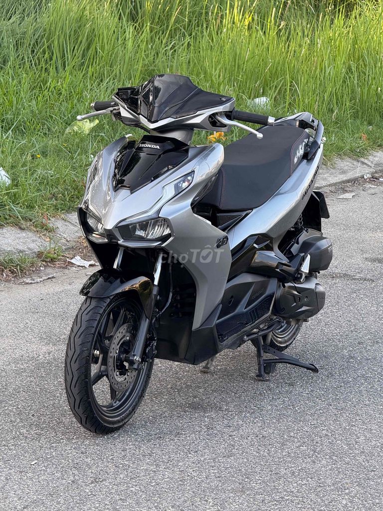 AB 2022 - ảnh 1