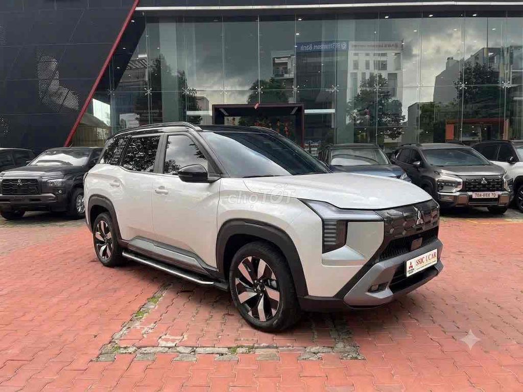 Mitsubishi 2026 - ảnh 2