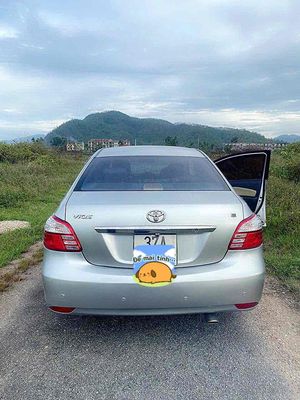 Toyota Vios - ảnh 1
