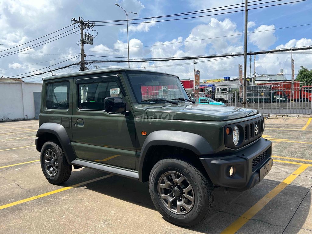 Suzuki Jimny 2024 - ảnh 1