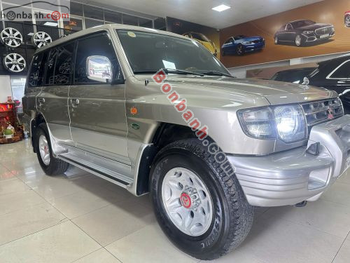 Mitsubishi Pajero 2003 - ảnh 2