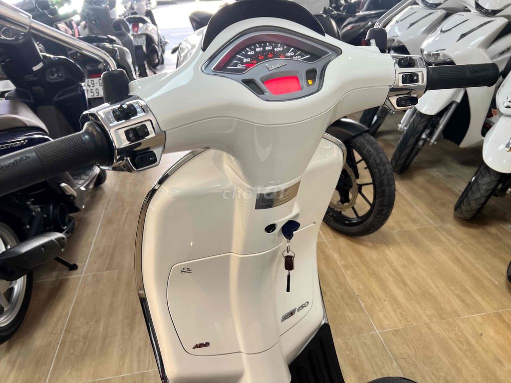 Vespa Sprint 2022 - ảnh 3