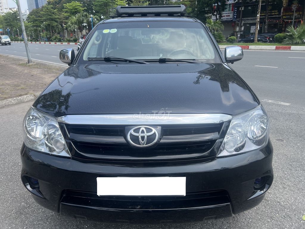 Toyota Fortuner 2008 - ảnh 2