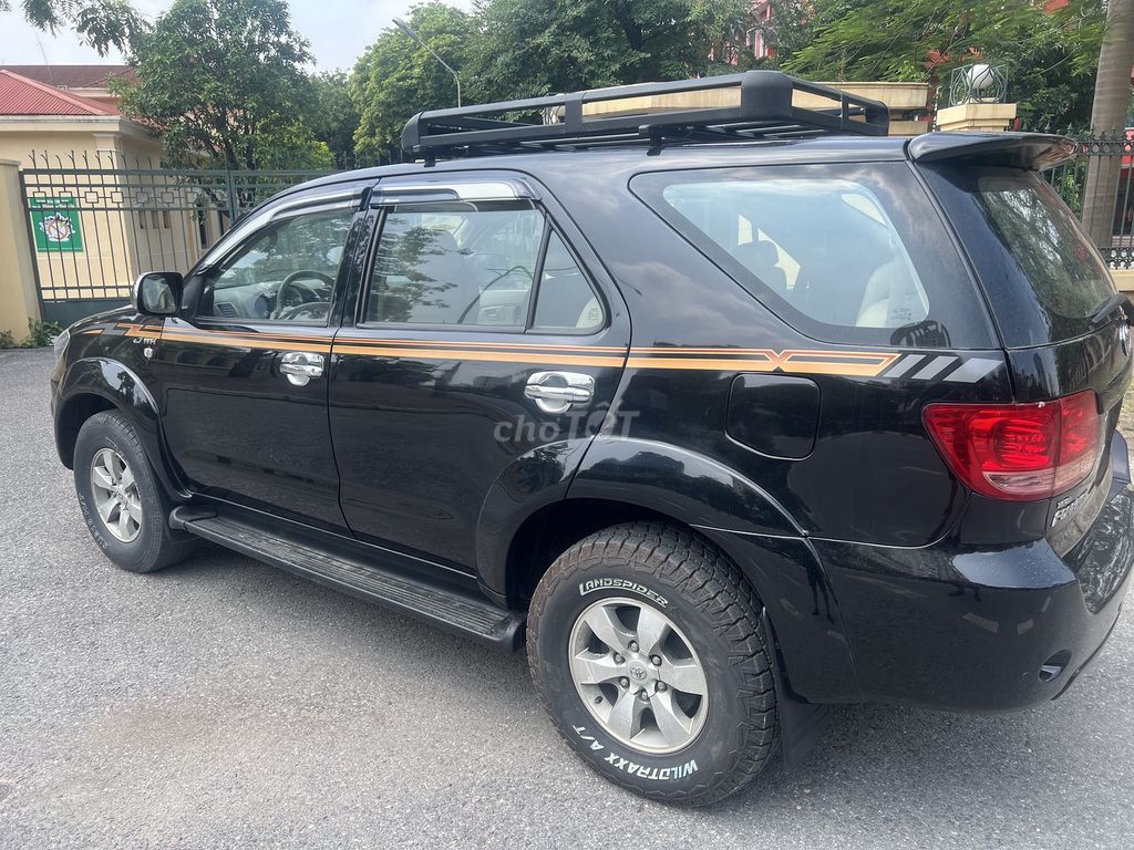 Toyota Fortuner 2008 - ảnh 5