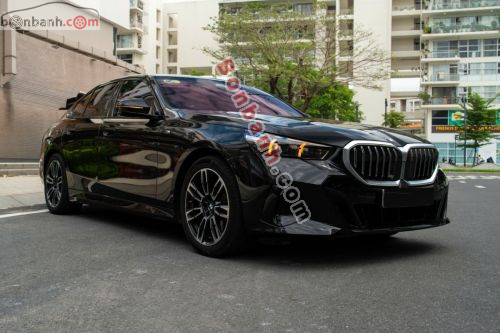 BMW 5 Series 530i M Sport 2025 - ảnh 1