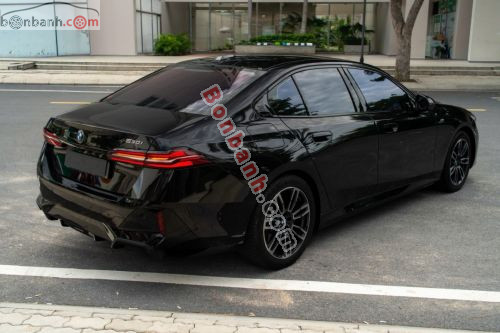BMW 5 Series 530i M Sport 2025 - ảnh 3