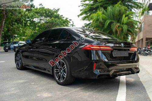 BMW 5 Series 530i M Sport 2025 - ảnh 4
