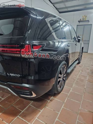 Lexus LX 600 Urban 2024 - ảnh 2