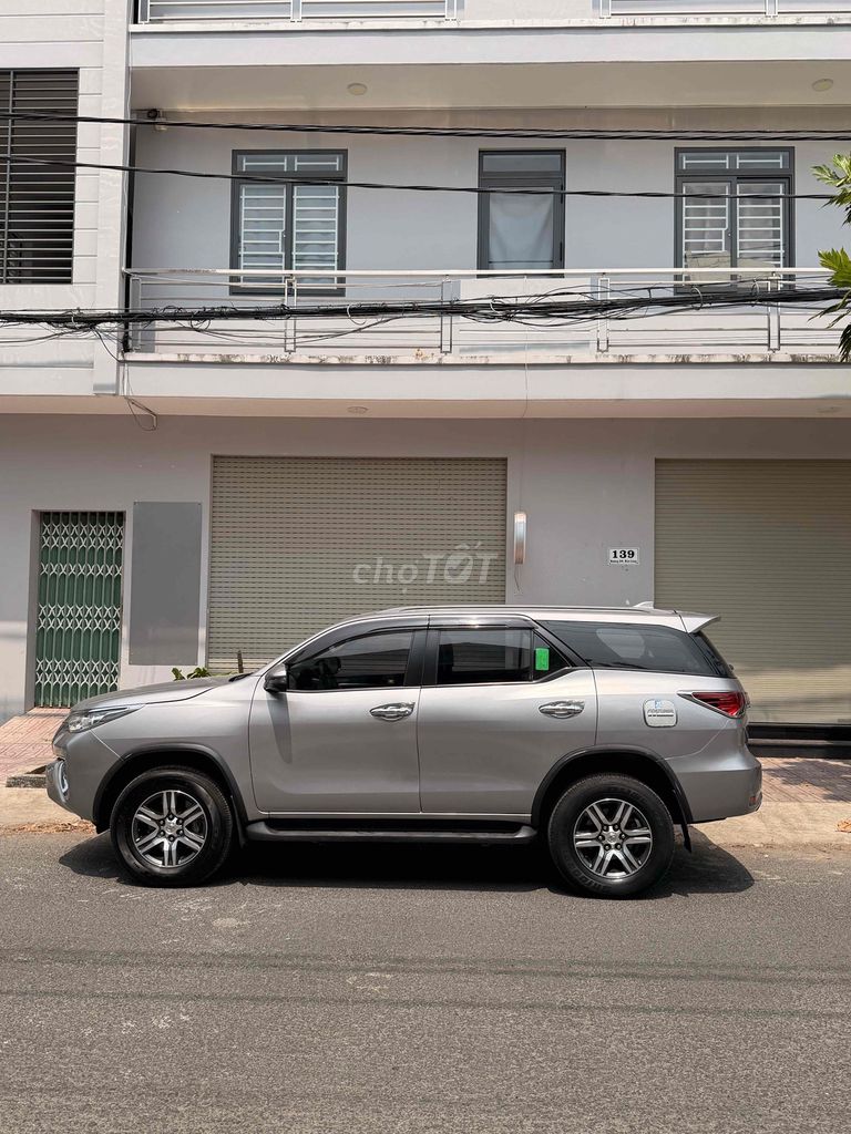 Toyota Fortuner 2018 - ảnh 2