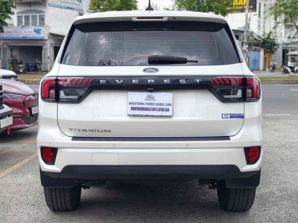 Ford Everest 2025 - ảnh 5
