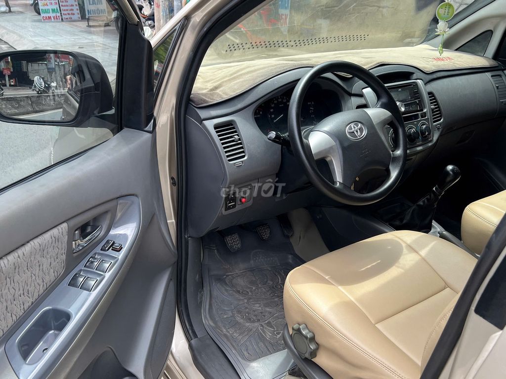 Toyota Innova 2014 - ảnh 5
