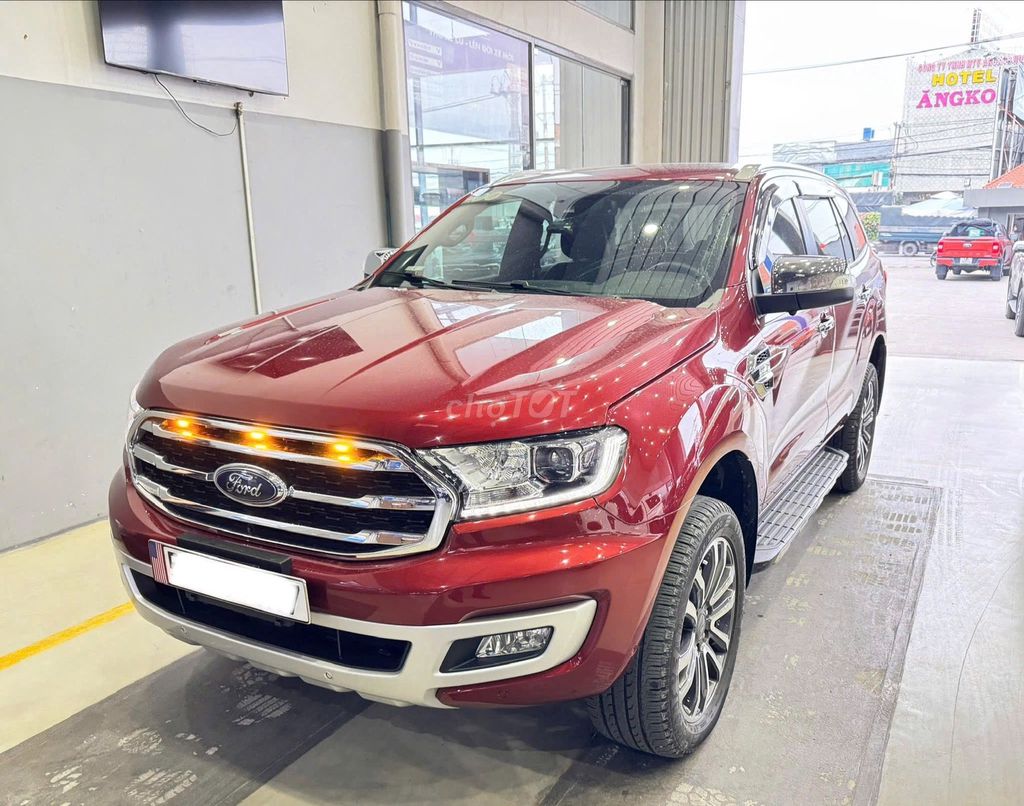 Ford Everest 2020 - ảnh 1