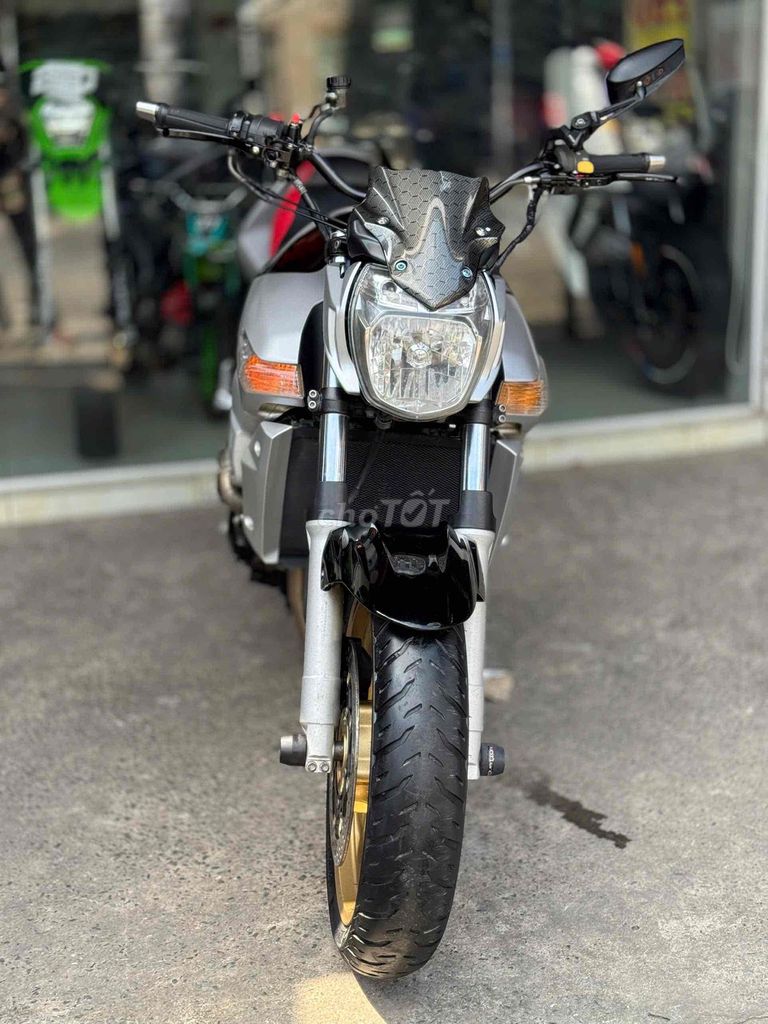 Suzuki GSR 2008 - ảnh 3