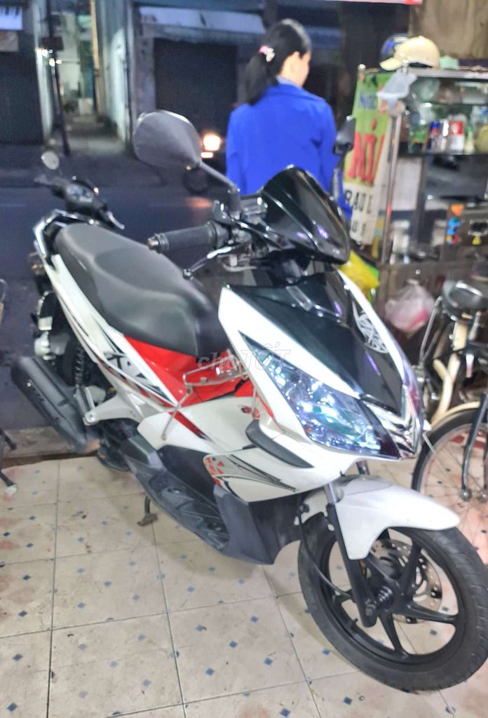 Honda Air Blade 2011 - ảnh 4