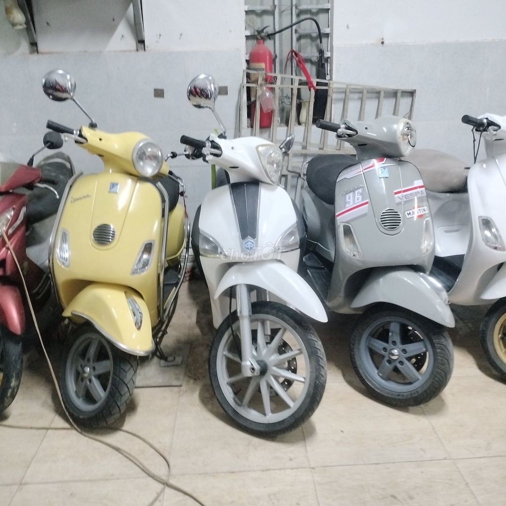 Vespa 2012 - ảnh 1