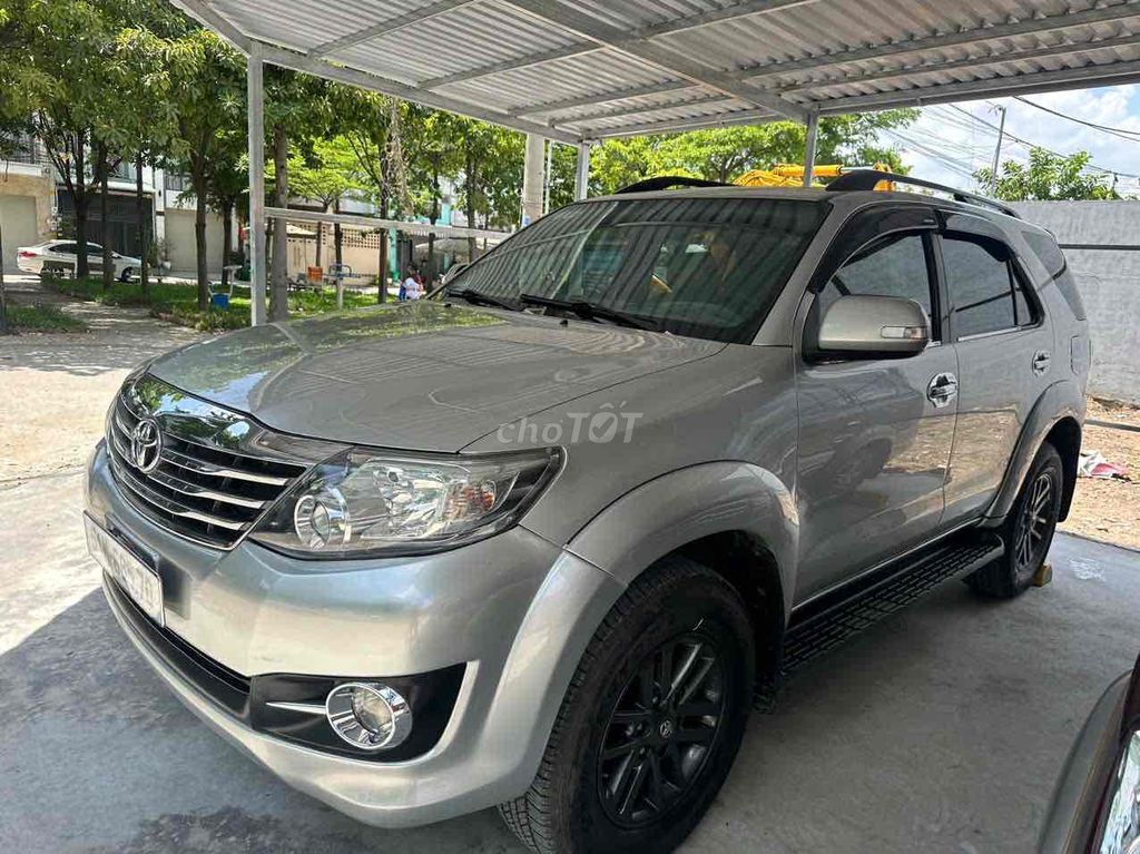 Toyota Fortuner 2015 - ảnh 2