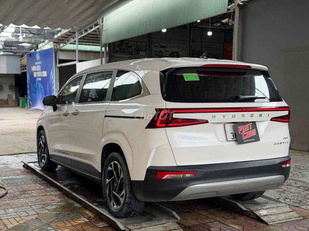 Hyundai Custin 2024 - ảnh 4