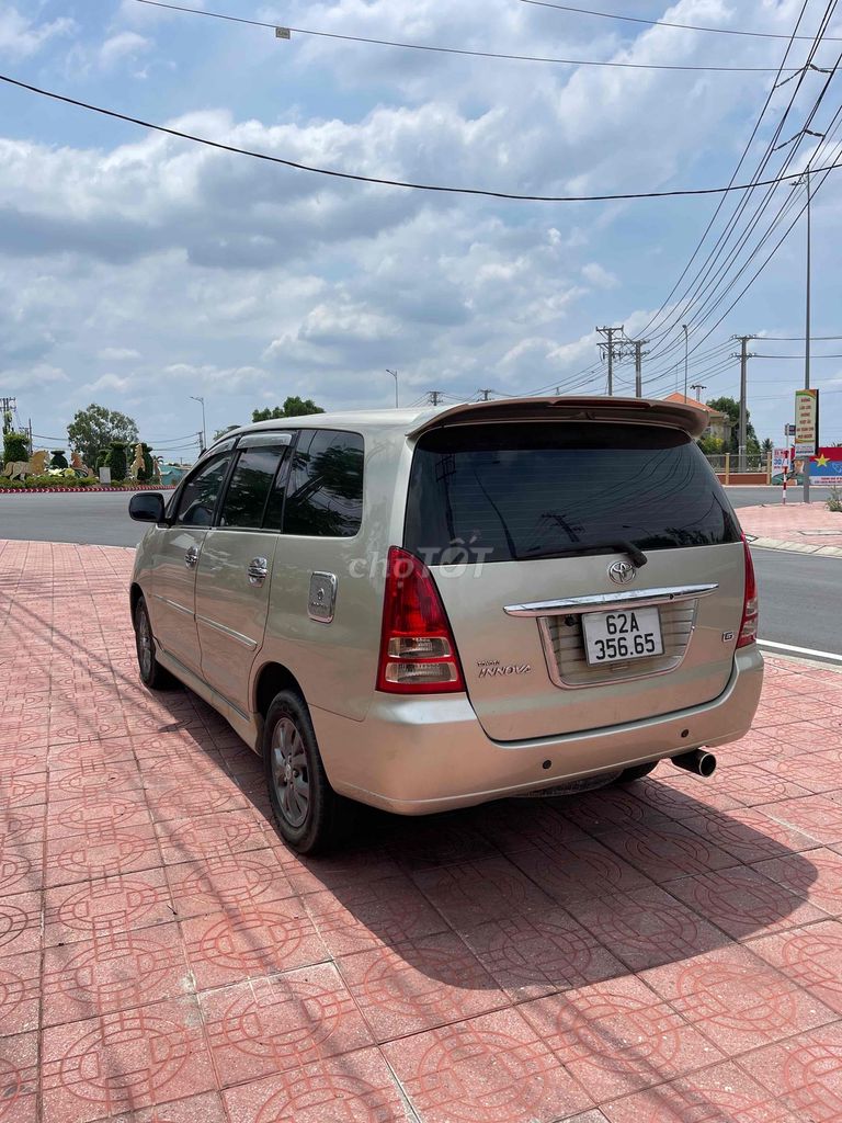 Toyota Innova 2008 - ảnh 3