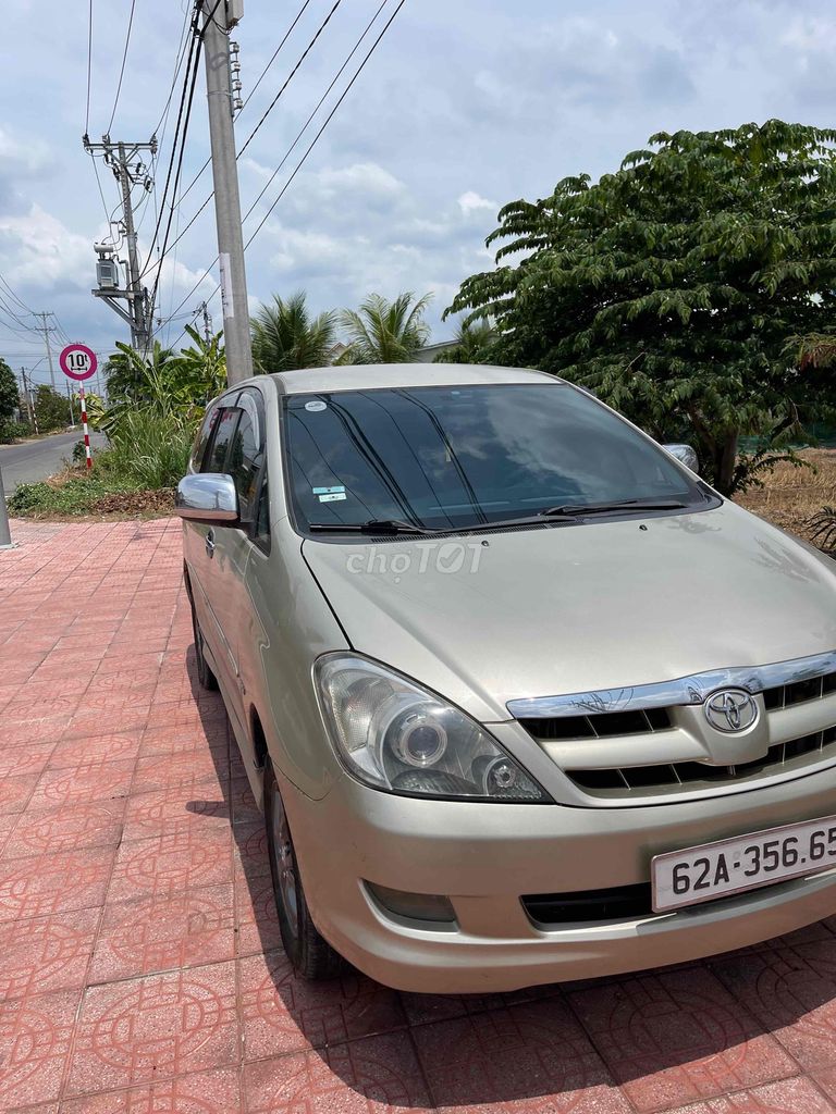 Toyota Innova 2008 - ảnh 4