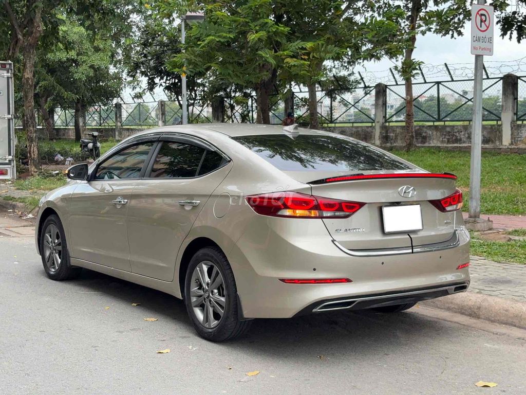 Hyundai Elantra 2019 - ảnh 4