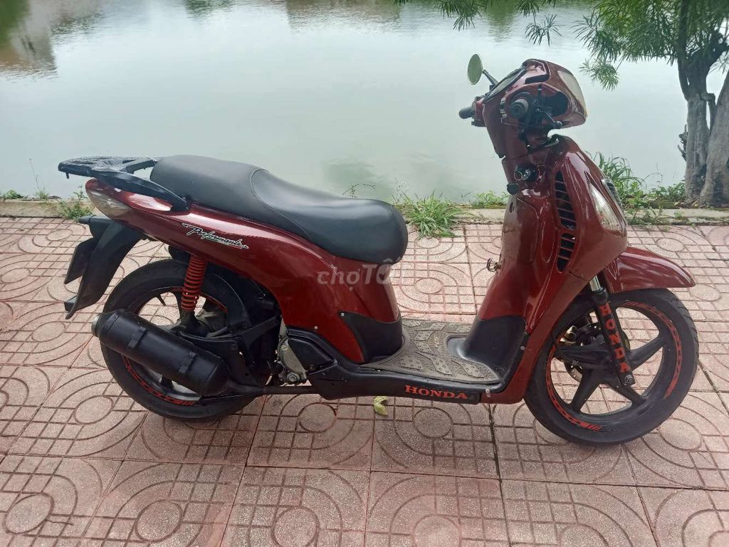 Honda SH 2005 - ảnh 2