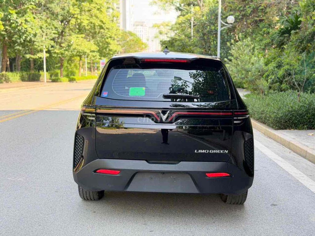 VinFast Limo Green 2025 - ảnh 5