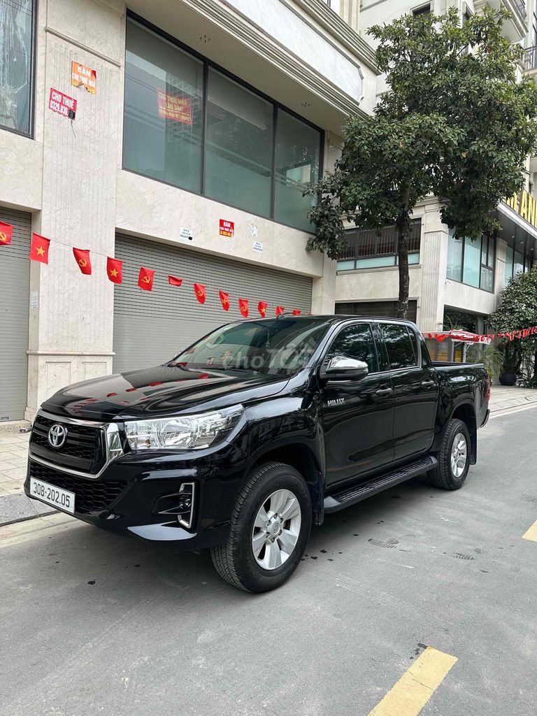 Toyota Hilux 2018 - ảnh 2