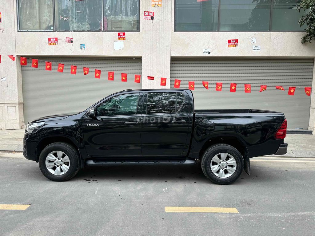 Toyota Hilux 2018 - ảnh 5