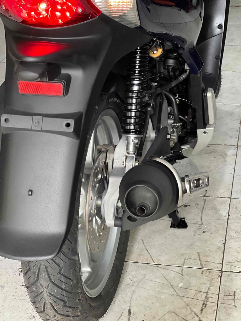 Honda SH 2010 - ảnh 2