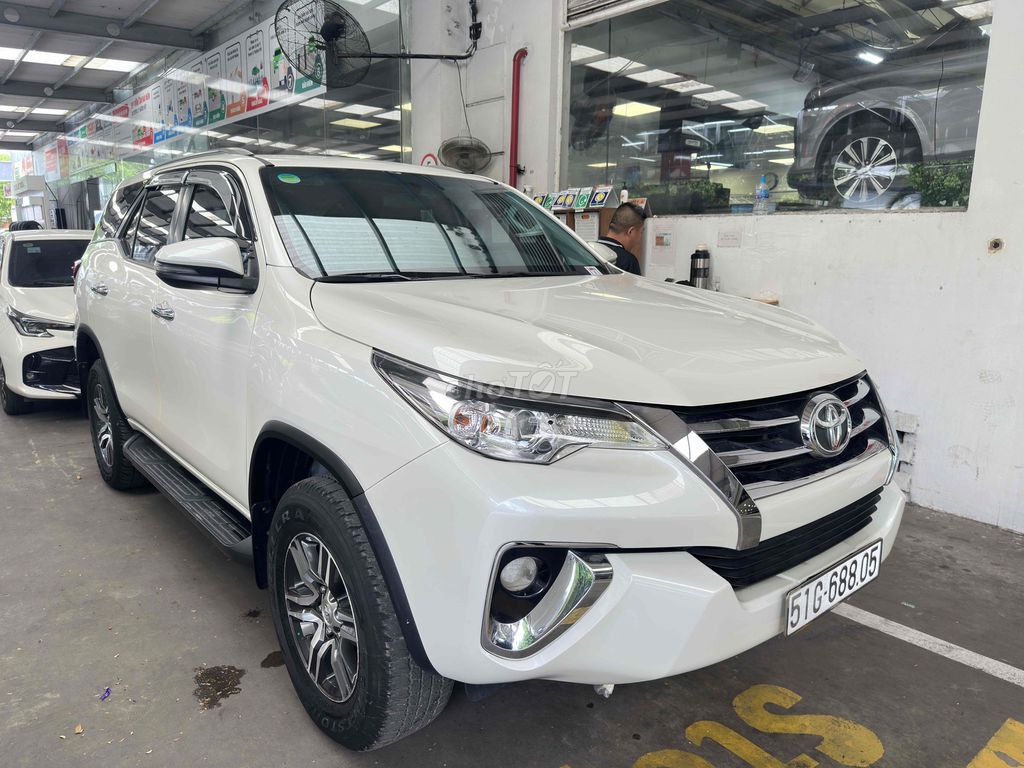 Toyota Fortuner 2018 - ảnh 2