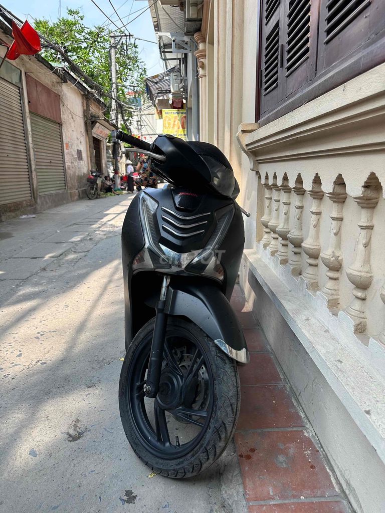 Honda SH 2018 - ảnh 1