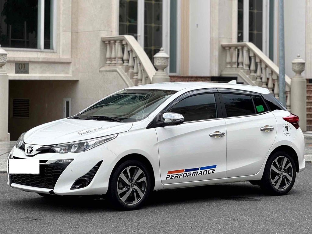 Toyota Yaris 1.5G 2018 - ảnh 2