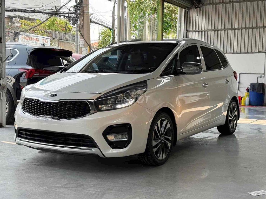 Kia Rondo 2020 - ảnh 2