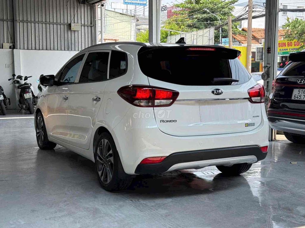 Kia Rondo 2020 - ảnh 4