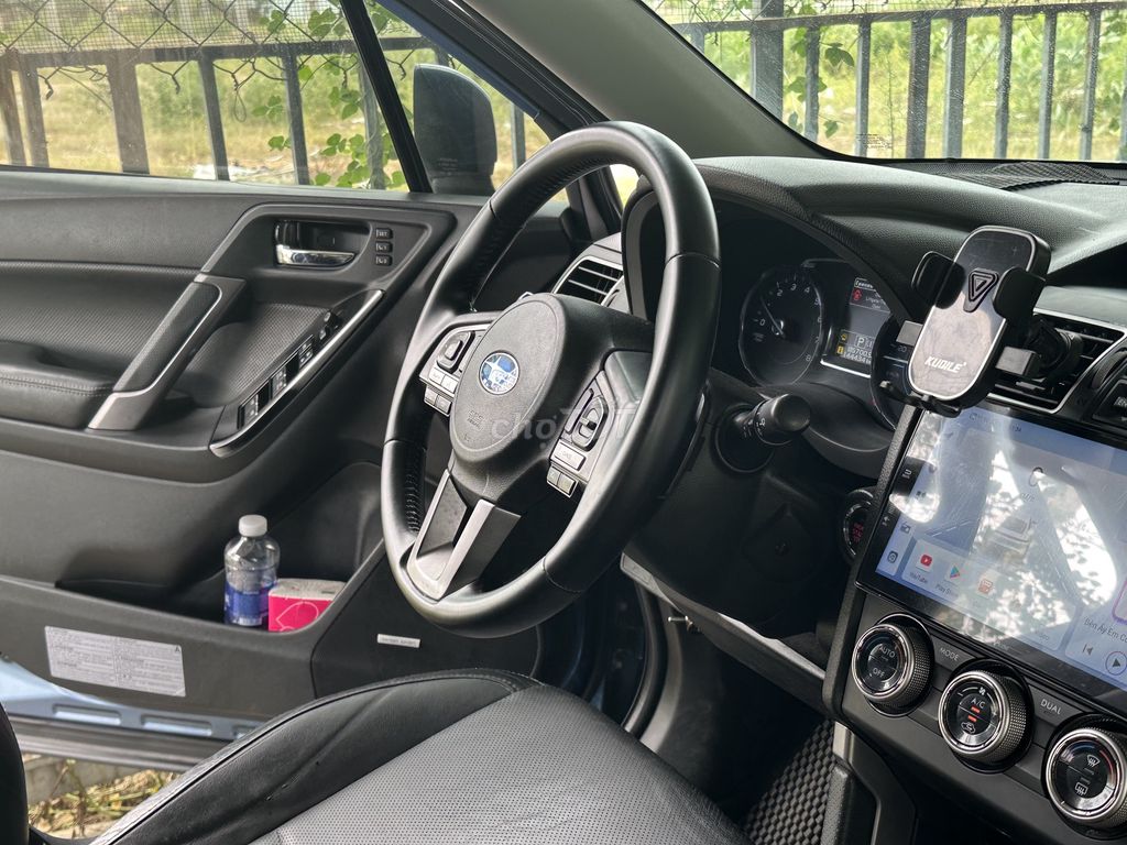 Subaru Forester - ảnh 3