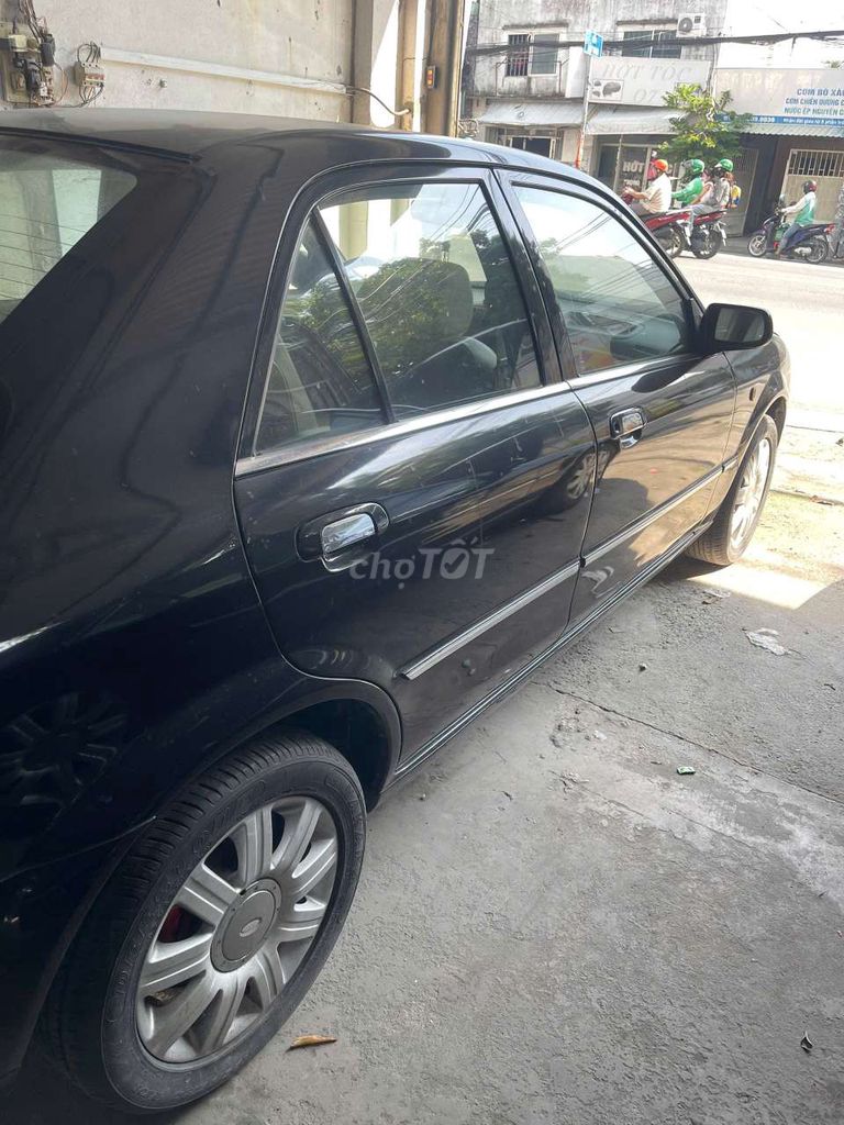 Ford Laser 2004 - ảnh 2
