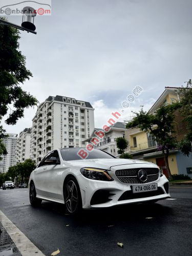Mercedes-Benz 2021 - ảnh 1
