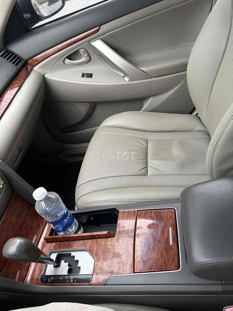 Toyota Camry 2010 - ảnh 4